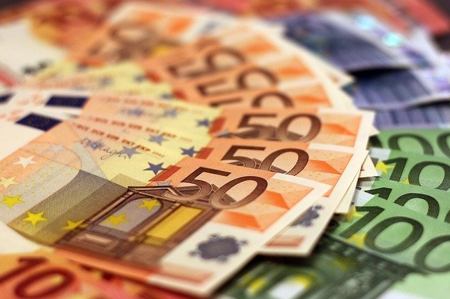 No jaunā gada Latvijā minimālā alga būs 500 eiro