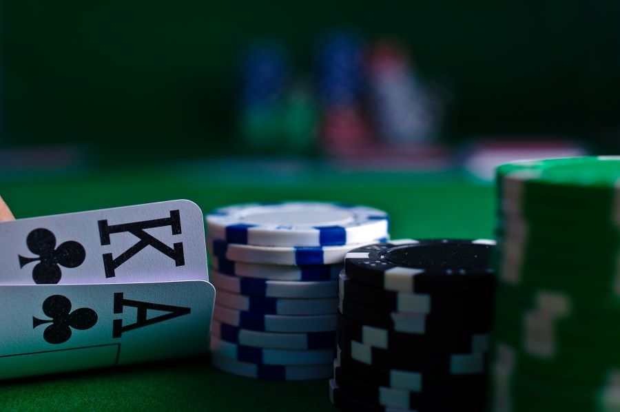 Satversmes tiesā ierosināta lieta par izložu un azartspēļu laimestu aplikšanu ar nodokli