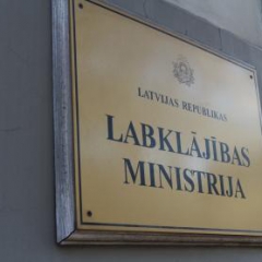 No 01.06.2014. sezonas laukstrādnieki varēs brīvprātīgi pievienoties sociālajai apdrošināšanai