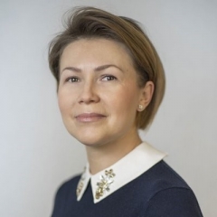 Elīna  Ņebritova