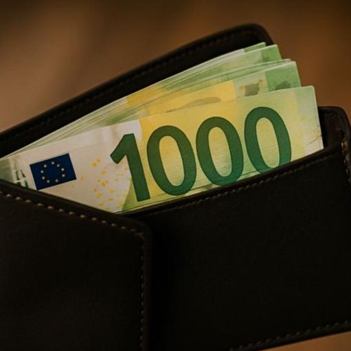 Informācija par izsniegtajiem kredītiem būs jānodod 3 dienu laikā